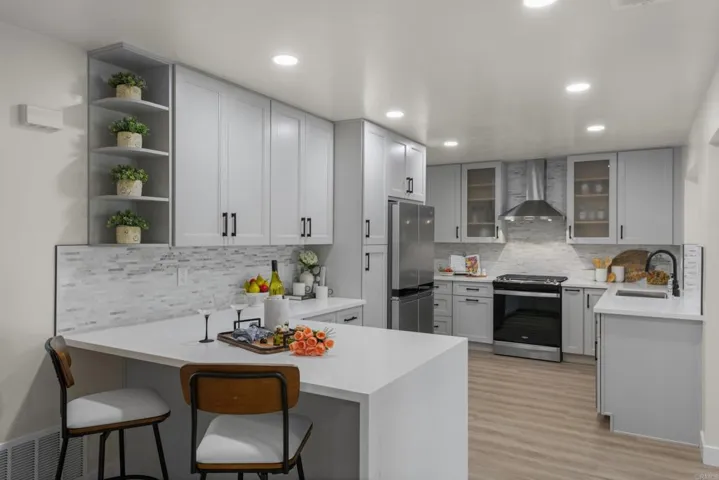 410 Gail Drive, Vista, California 92084