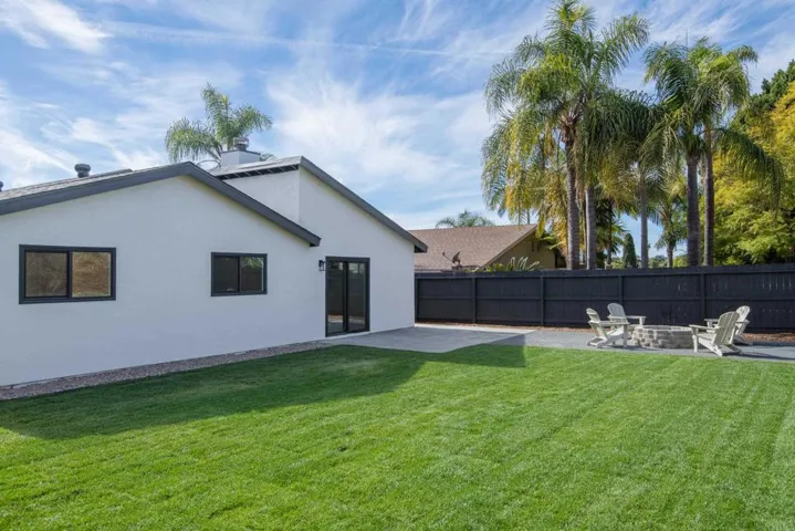 410 Gail Drive, Vista, California 92084