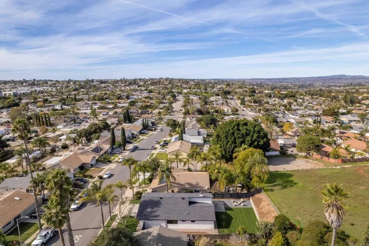410 Gail Drive, Vista, California 92084