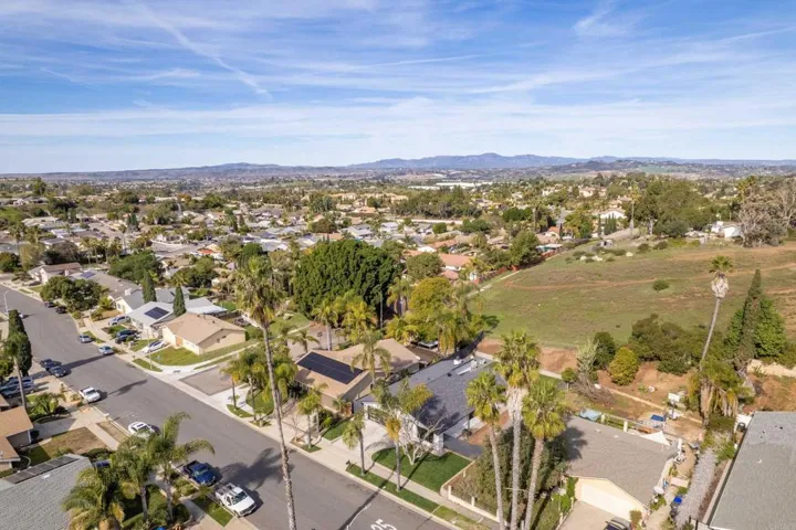 410 Gail Drive, Vista, California 92084