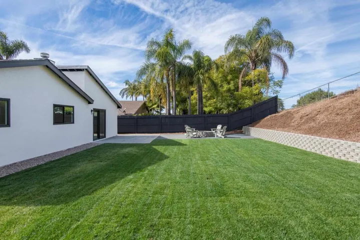 410 Gail Drive, Vista, California 92084