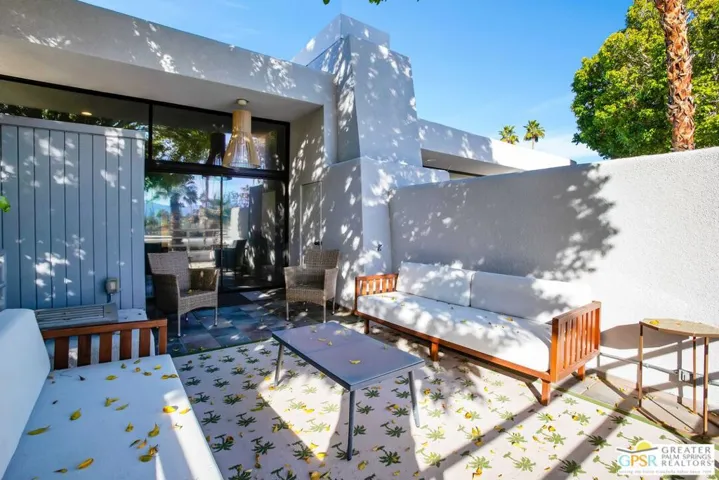 240 W Stevens Road, Palm Springs, California 92262