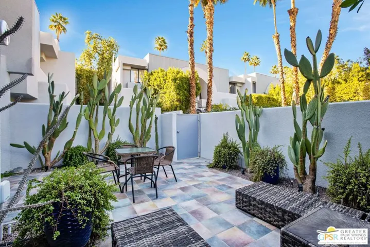 240 W Stevens Road, Palm Springs, California 92262