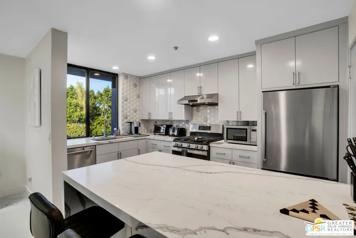 240 W Stevens Road, Palm Springs, California 92262