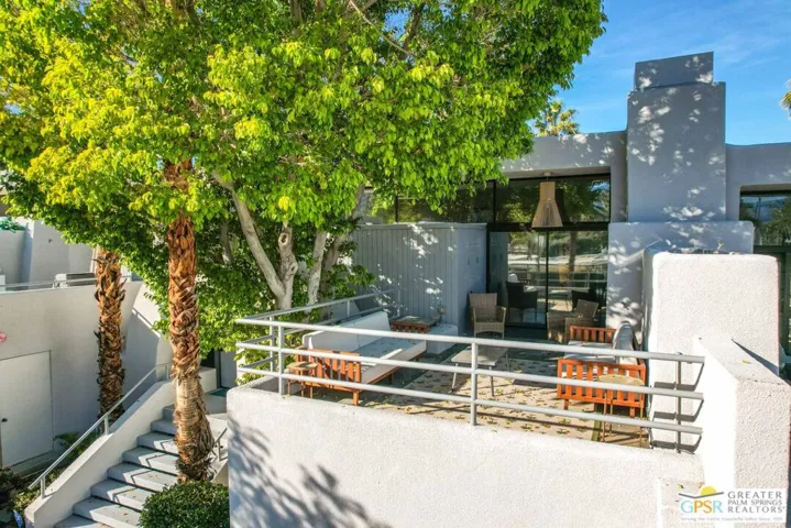 240 W Stevens Road, Palm Springs, California 92262