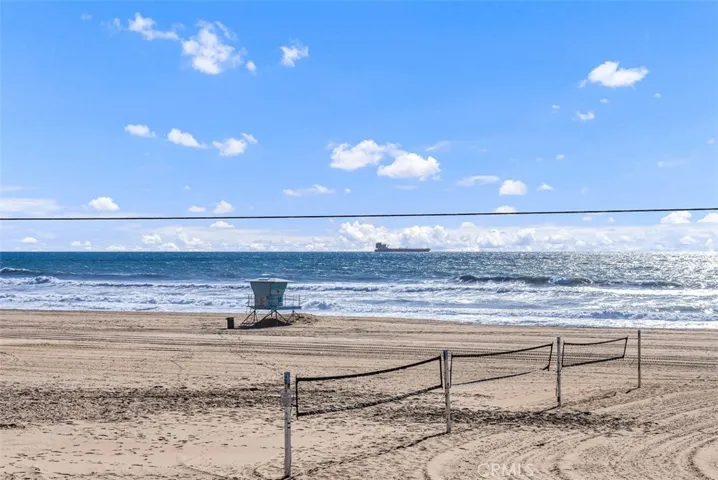 516 14th Street, Huntington Beach, California 92648