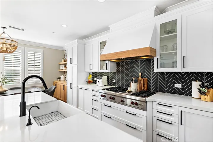 8 Fayette Circle, Ladera Ranch, California 92694