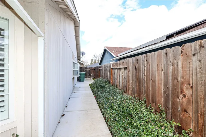 1148 Curry Village Court, Merced, California 95340