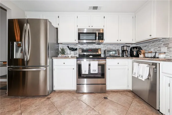 1148 Curry Village Court, Merced, California 95340
