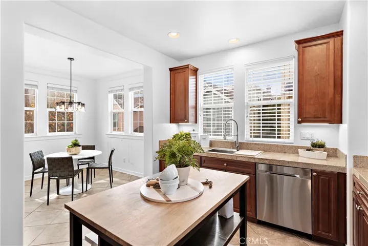 8 Paddock Place, Ladera Ranch, California 92694