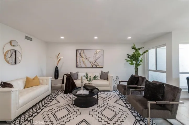 24602 Cronas, Mission Viejo, California 92691