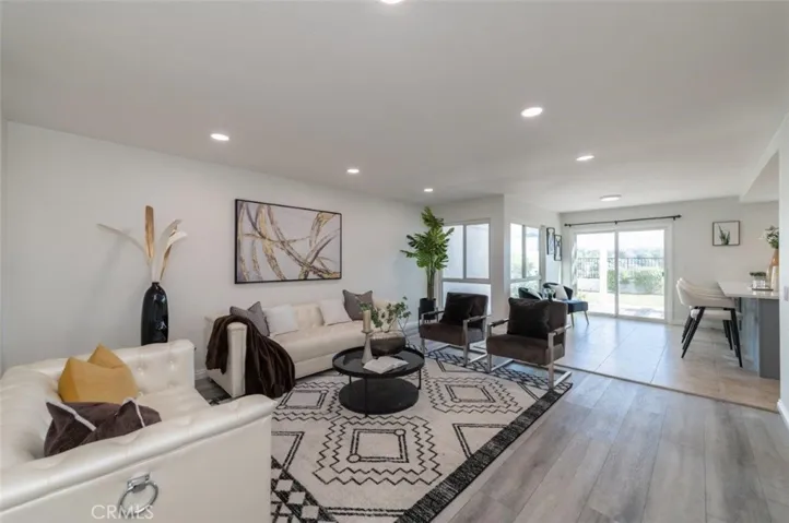 24602 Cronas, Mission Viejo, California 92691
