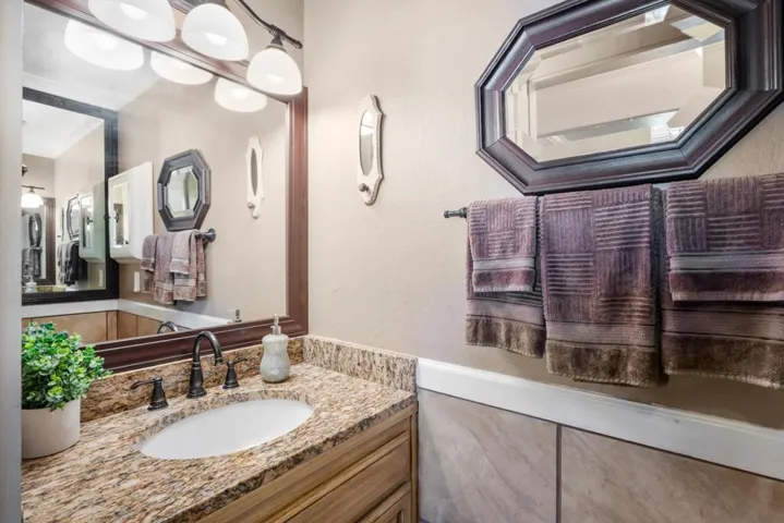 411 Bluff Court, Los Banos, California 93635