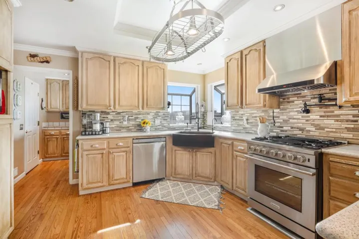 411 Bluff Court, Los Banos, California 93635