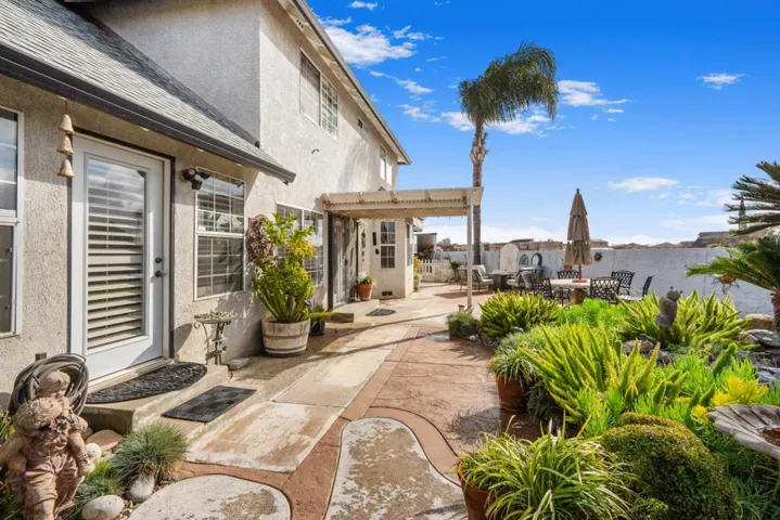 411 Bluff Court, Los Banos, California 93635