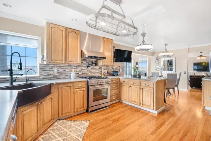 411 Bluff Court, Los Banos, California 93635