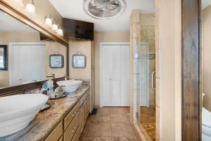 411 Bluff Court, Los Banos, California 93635