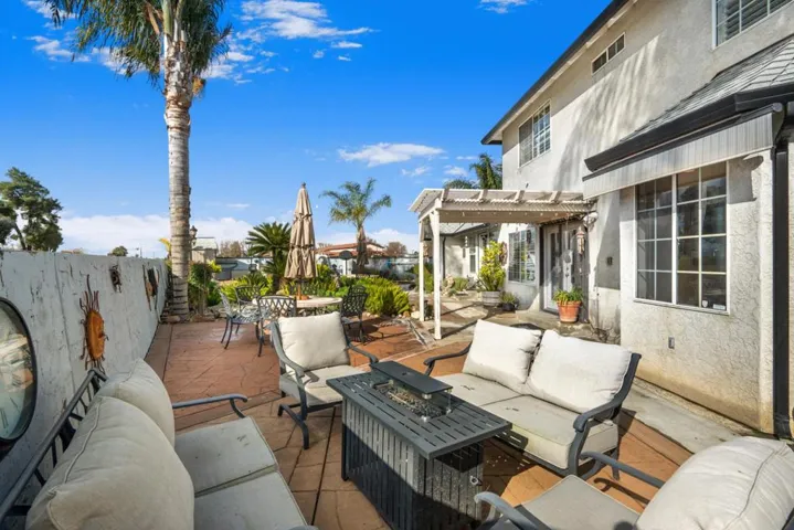 411 Bluff Court, Los Banos, California 93635