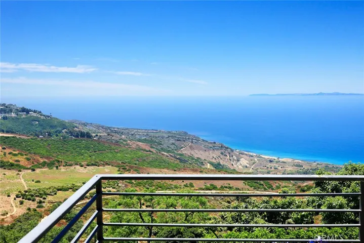 45 Oceanaire Drive, Rancho Palos Verdes, California 90275