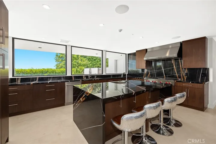 45 Oceanaire Drive, Rancho Palos Verdes, California 90275