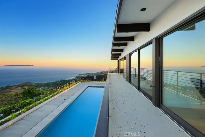 45 Oceanaire Drive, Rancho Palos Verdes, California 90275