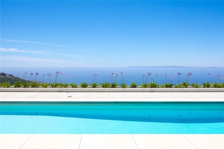 45 Oceanaire Drive, Rancho Palos Verdes, California 90275