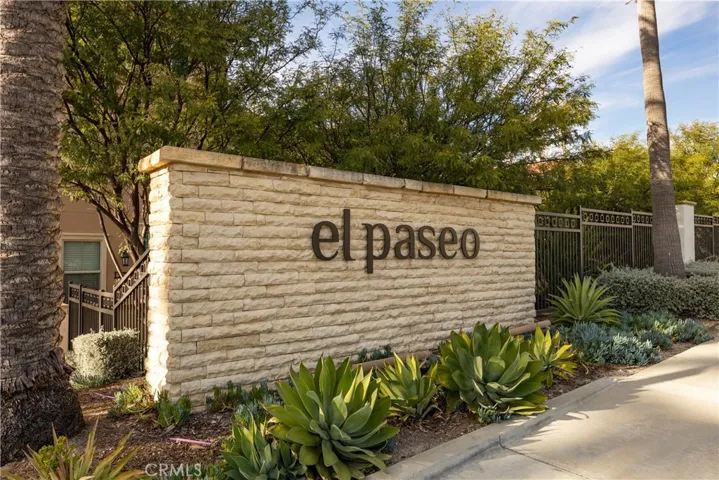 El Paseo Community.