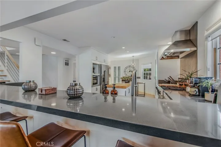 Another View of Breakfast Bar