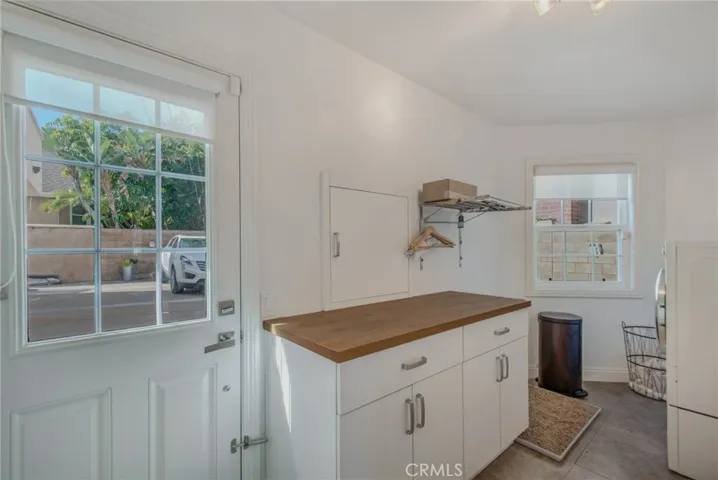 Full Sized Laundry & Mud Room