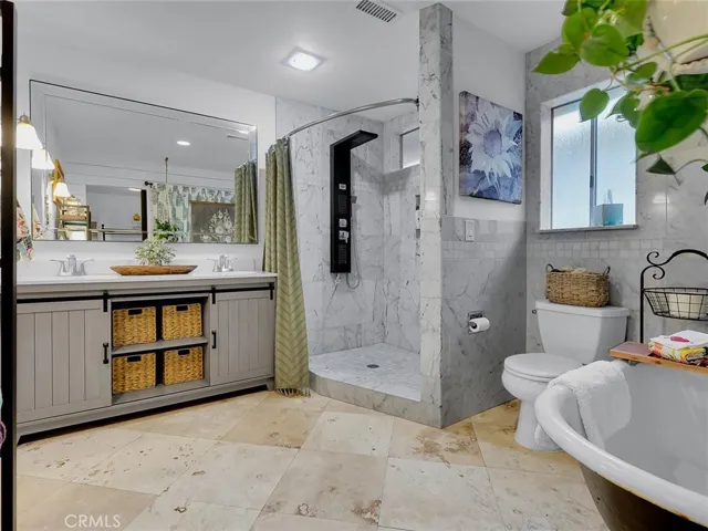 535 E Van Bibber Avenue, Orange, California 92866