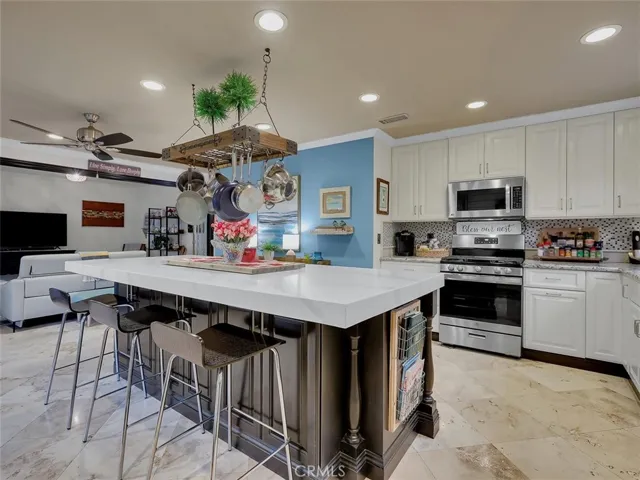 535 E Van Bibber Avenue, Orange, California 92866