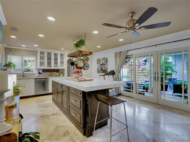 535 E Van Bibber Avenue, Orange, California 92866