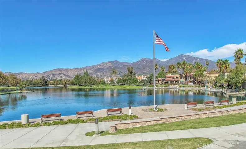 19 Calle Albarda, Rancho Santa Margarita, California 92688