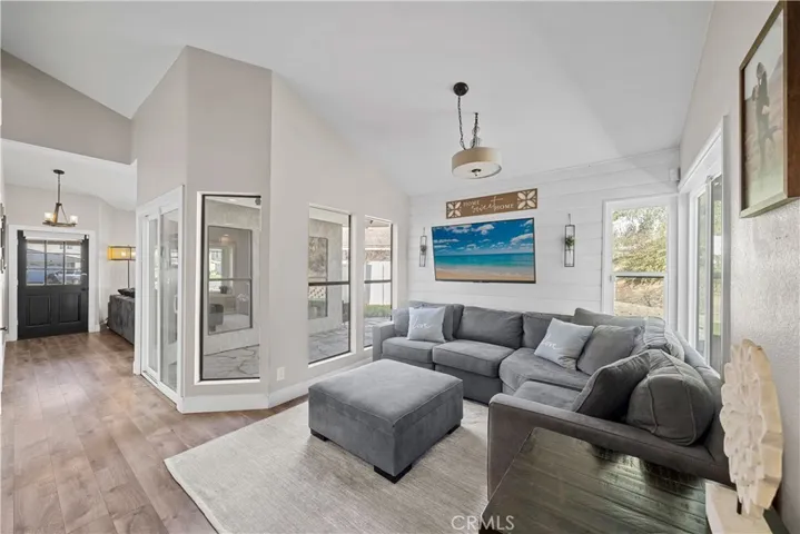 19 Calle Albarda, Rancho Santa Margarita, California 92688