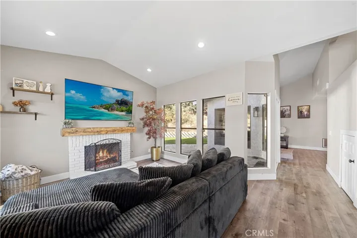 19 Calle Albarda, Rancho Santa Margarita, California 92688