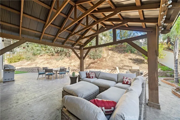 19 Calle Albarda, Rancho Santa Margarita, California 92688