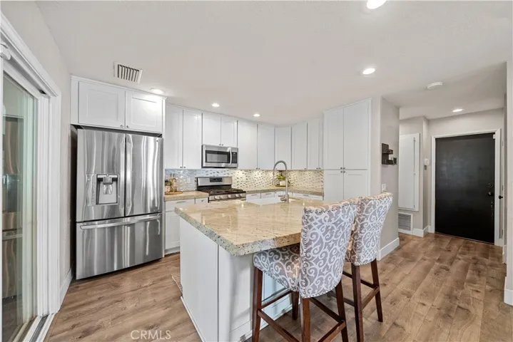 19 Calle Albarda, Rancho Santa Margarita, California 92688