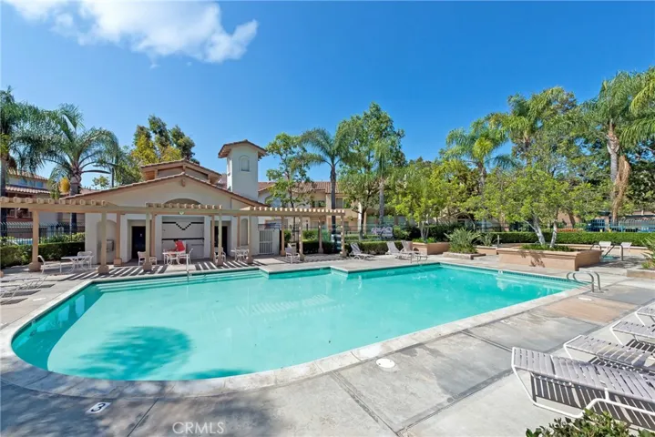 19 Calle Albarda, Rancho Santa Margarita, California 92688