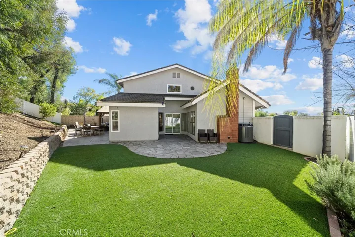 19 Calle Albarda, Rancho Santa Margarita, California 92688