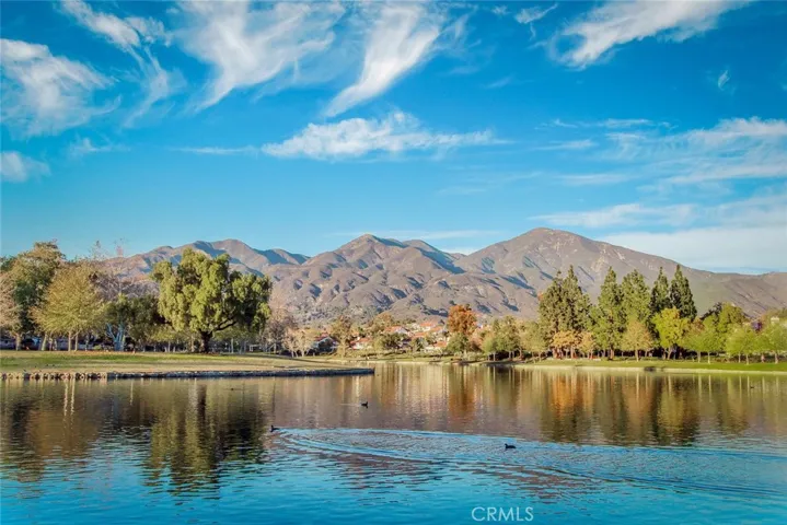 19 Calle Albarda, Rancho Santa Margarita, California 92688