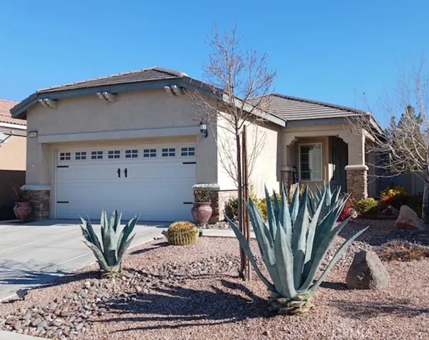 10265 Wascana Lane, Apple Valley, California 92308