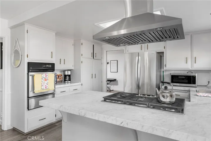 Open kitchen with island