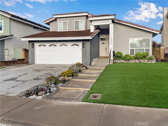 22981 Ashwood, Lake Forest, California 92630