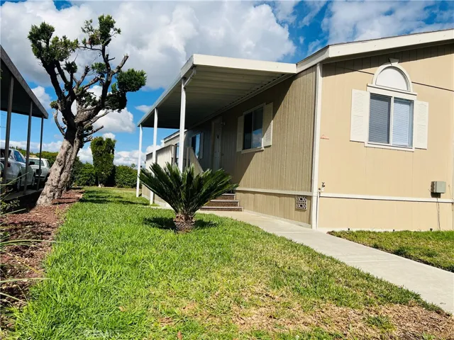 307 S Smith Avenue 48, Corona, California 92882