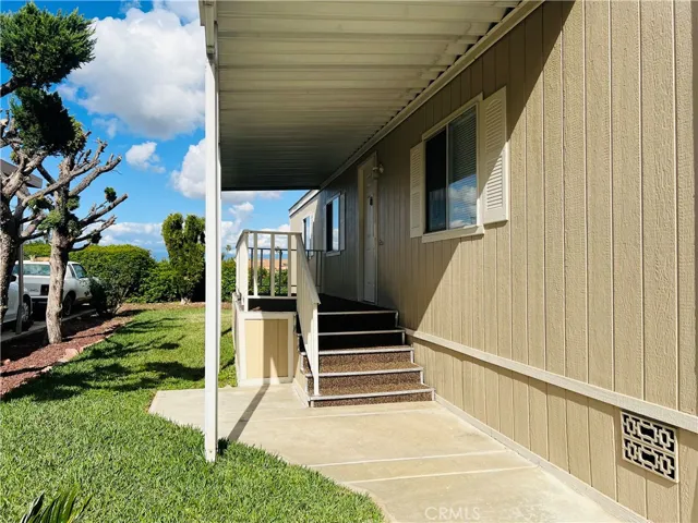 307 S Smith Avenue 48, Corona, California 92882