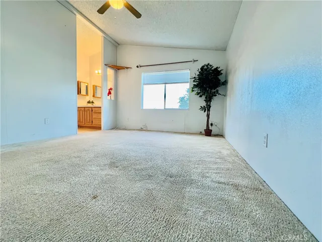Master bedroom - view 4