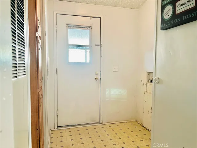 Laundry room - view 3