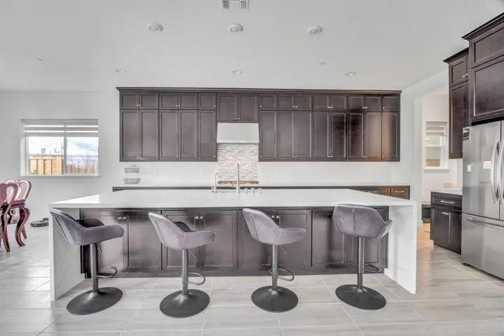 2582 Callaway Court, Tracy, California 95377