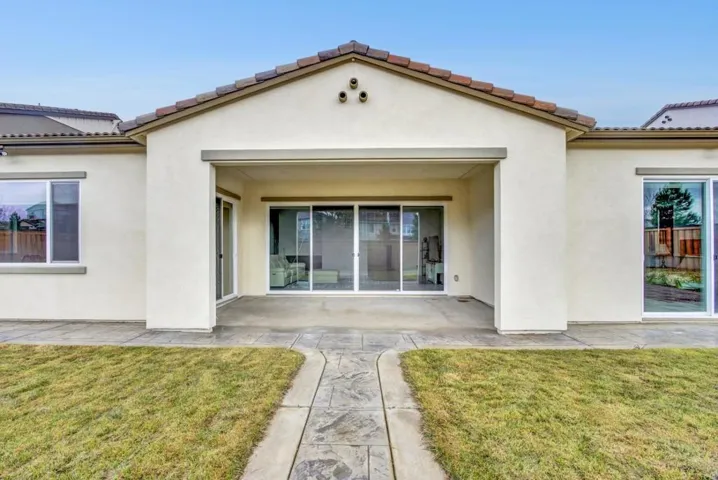2582 Callaway Court, Tracy, California 95377