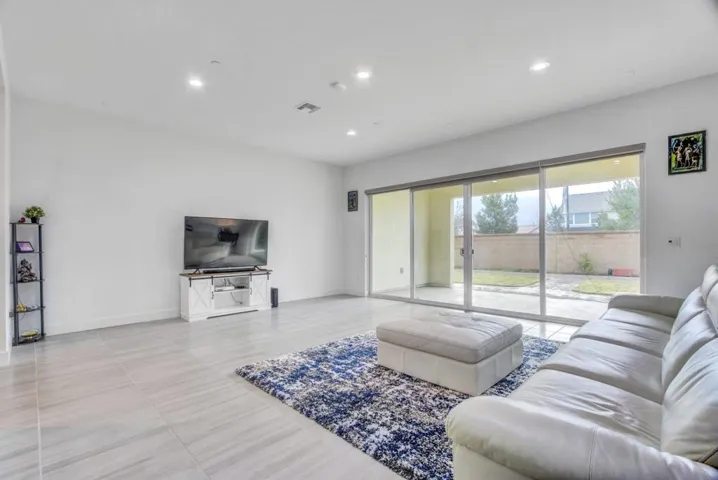 2582 Callaway Court, Tracy, California 95377